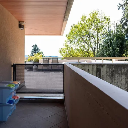 - Jacuzzi E Vistalago Διαμέρισμα *